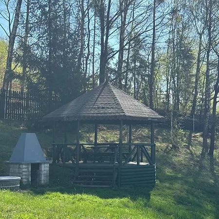 Pod Lesnym Niebem Apartment *