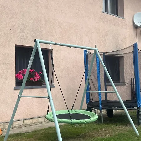 Pod Lesnym Niebem Apartman *