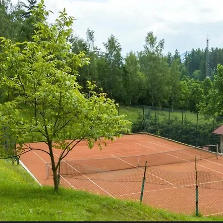 Pod Lesnym Niebem Daire *